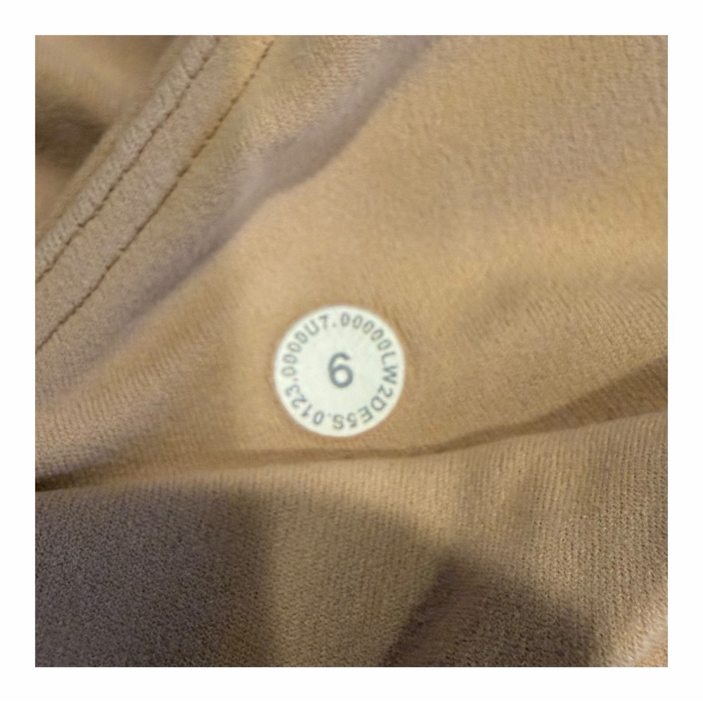 Lululemon Align High Neck Bra C/D‎ Cup Size 6 Warm Neutral - Picture 3 of 4